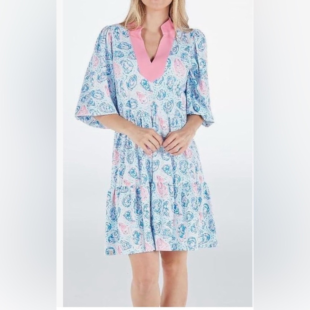 Bright and festive  V-Neck Tunic Oyster design Beach Dress NWT size M